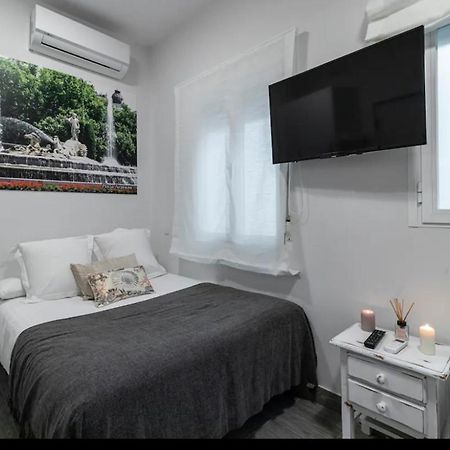 Estudio Plaza Neptuno Madrid Exterior foto