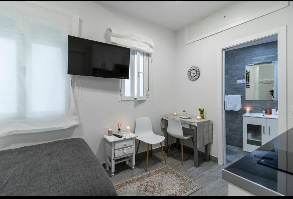 Estudio Plaza Neptuno Madrid Exterior foto